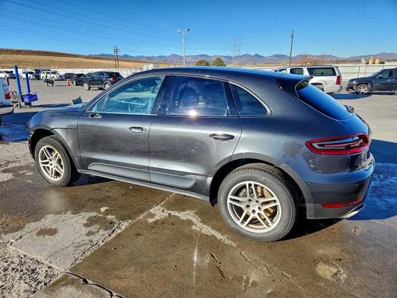 2017 PORSCHE MACAN   