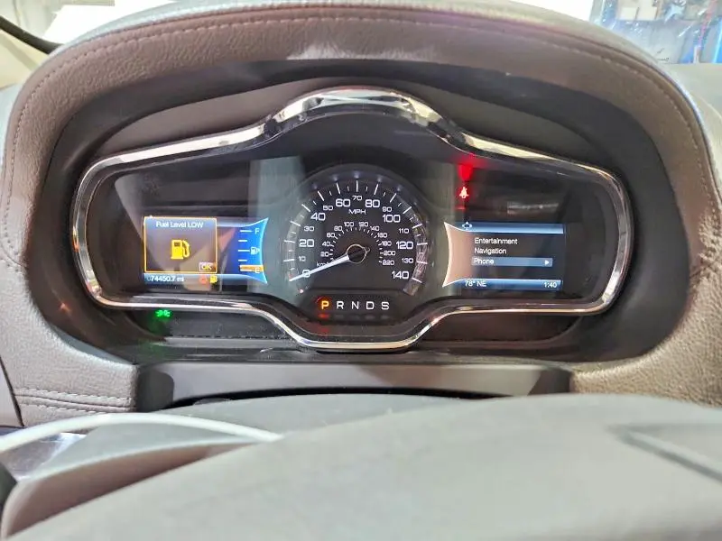 2015 LINCOLN MKT   