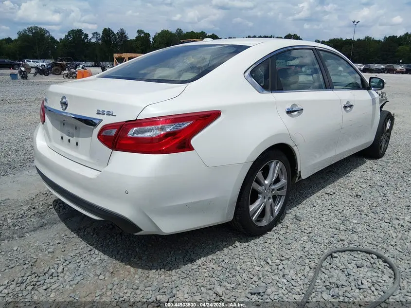 2017 NISSAN ALTIMA 3.5 SL