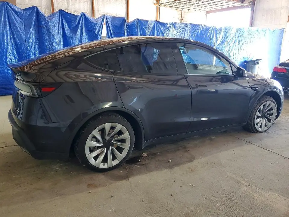 2026 TESLA MODEL Y   