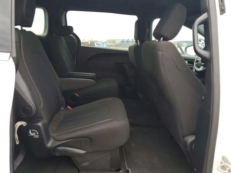 2023 CHRYSLER PACIFICA TOURING  