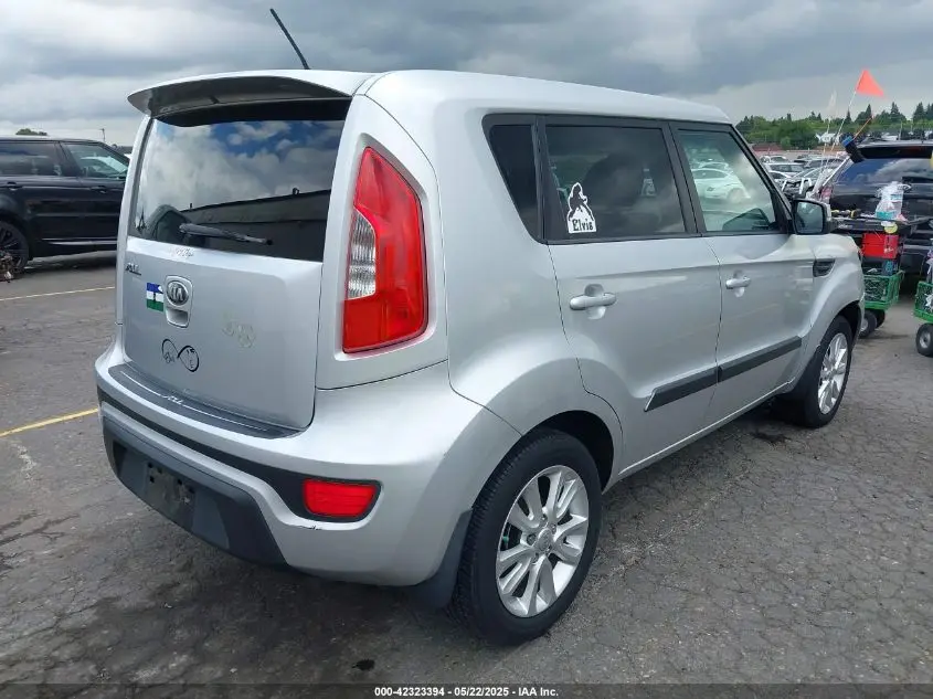 2013 KIA SOUL +
