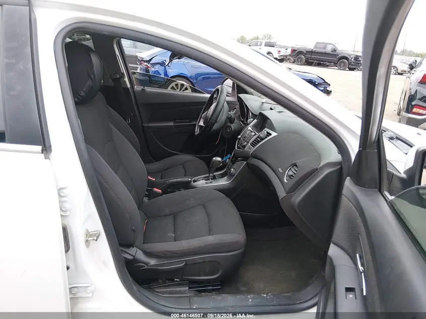 2013 CHEVROLET CRUZE 1LT AUTO