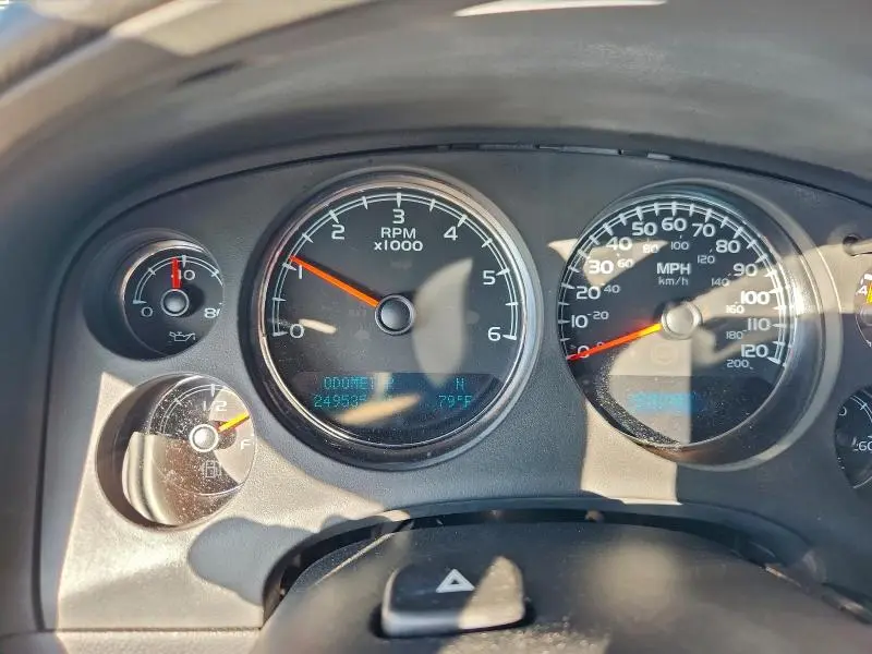 2011 CHEVROLET SILVERADO C1500 LTZ  