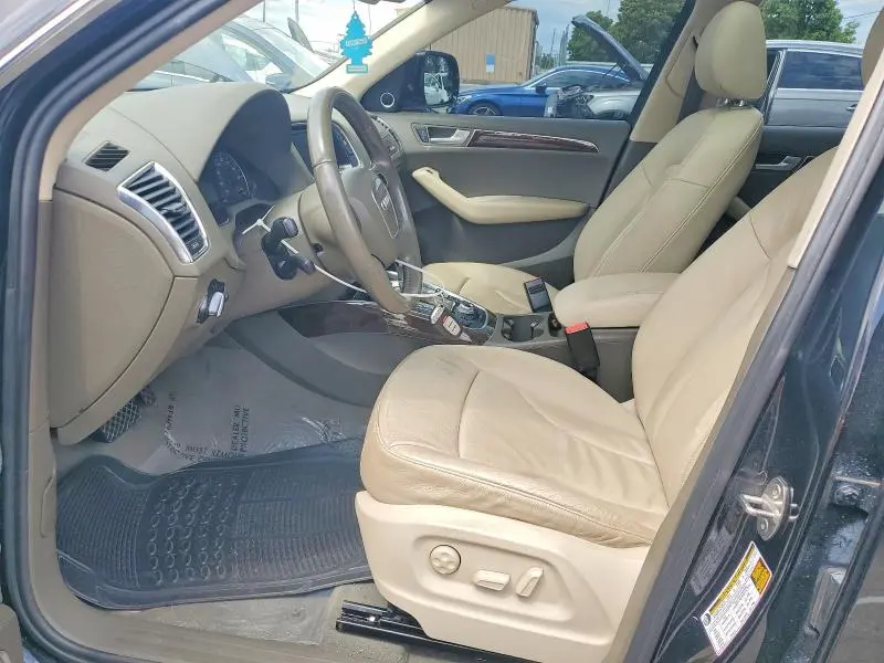 2011 AUDI Q5 PREMIUM PLUS  