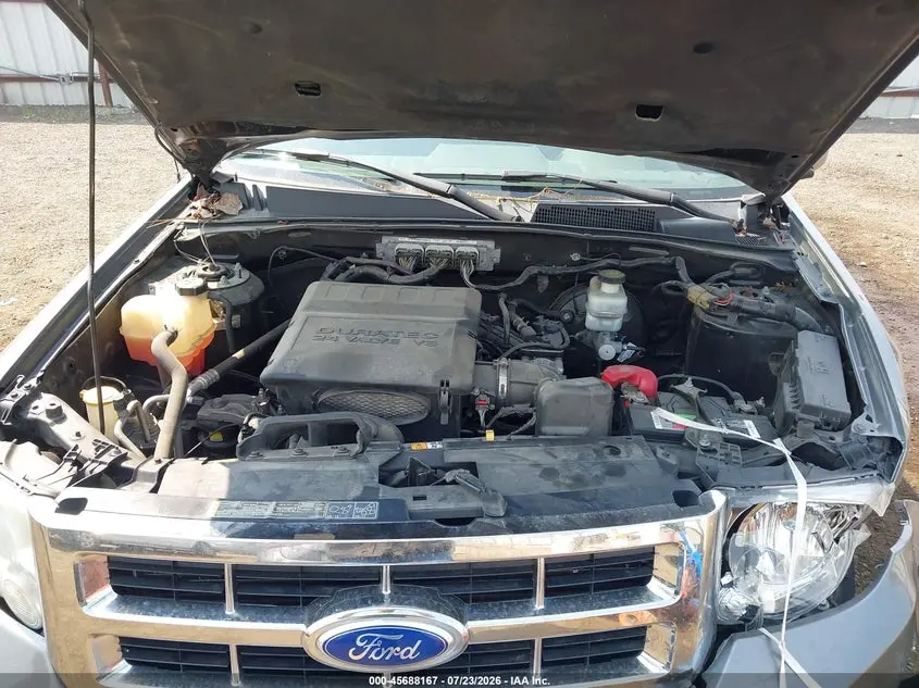 2011 FORD ESCAPE LIMITED