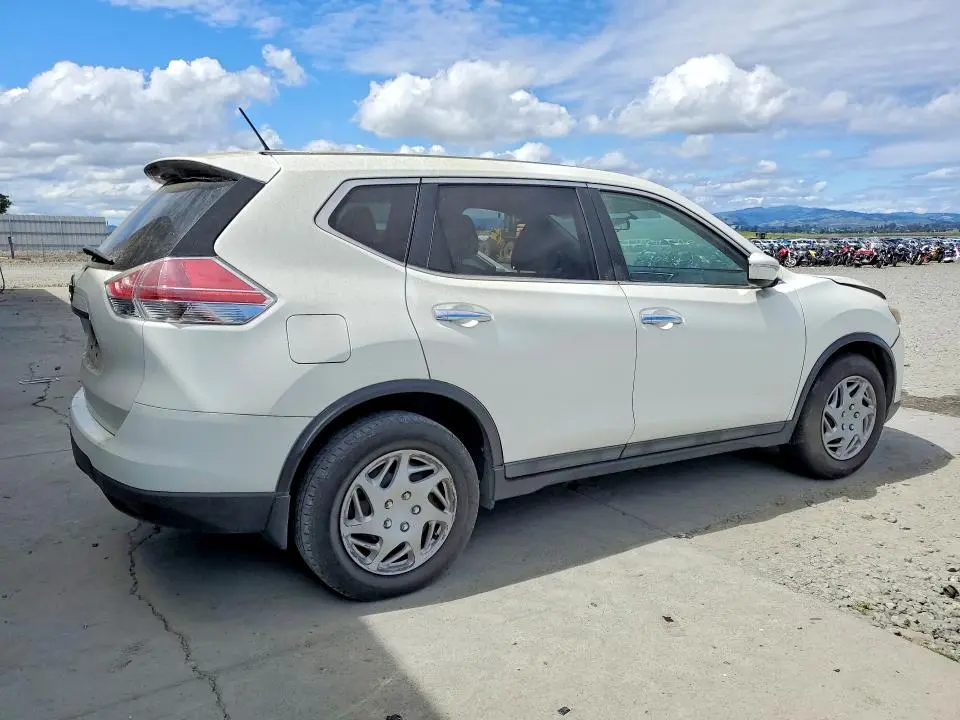 2015 NISSAN ROGUE S  