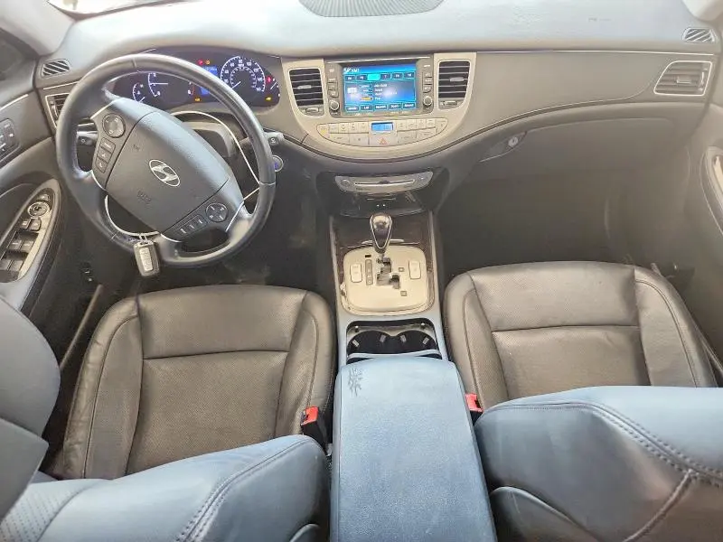 2013 HYUNDAI GENESIS 3.8L  