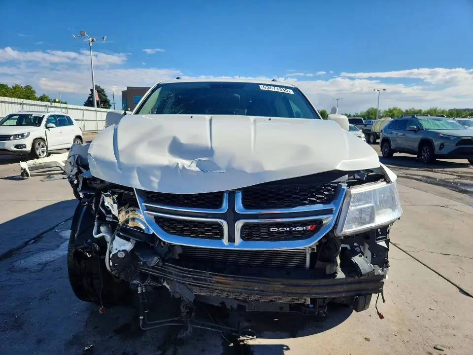 2014 DODGE JOURNEY SXT  