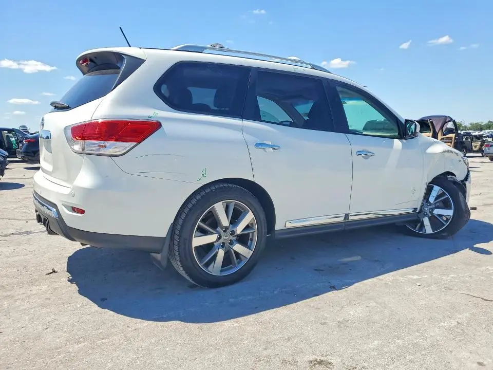 2013 NISSAN PATHFINDER S  