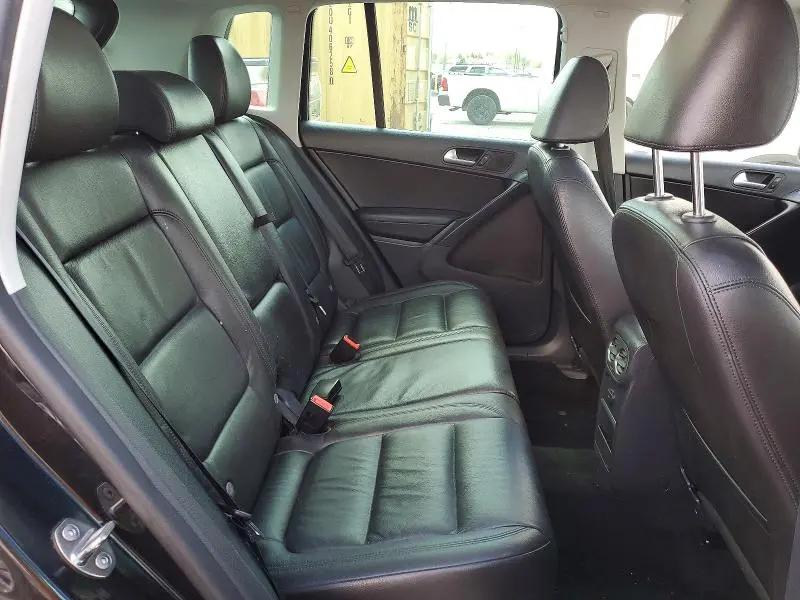 2017 VOLKSWAGEN TIGUAN SPORT  