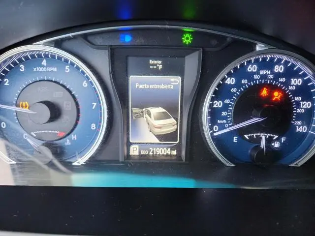 2017 TOYOTA CAMRY LE  