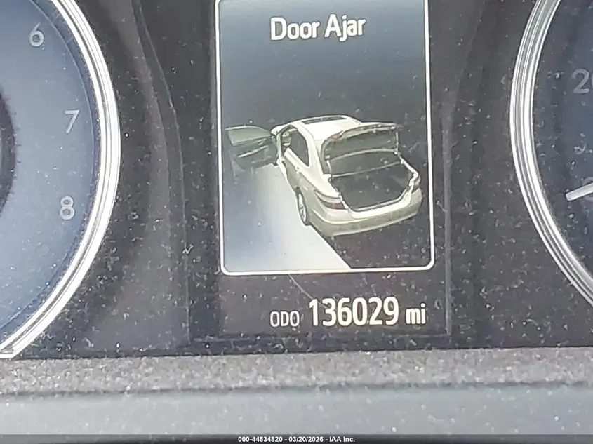 2016 TOYOTA CAMRY LE
