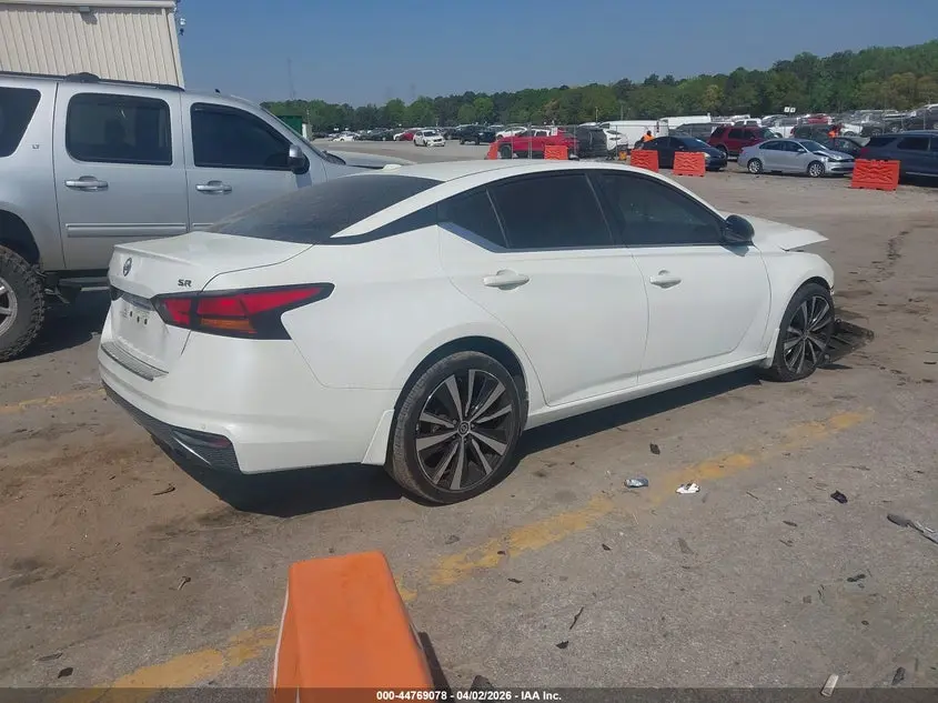 2021 NISSAN ALTIMA SR FWD