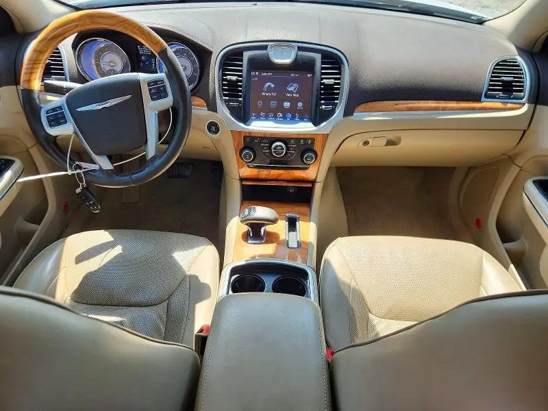 2013 CHRYSLER 300C   