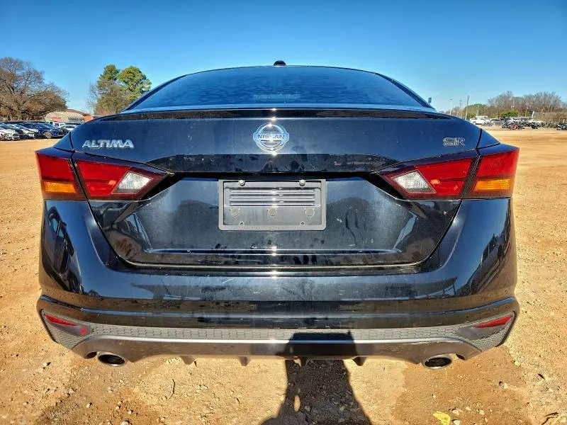 2019 NISSAN ALTIMA SR  