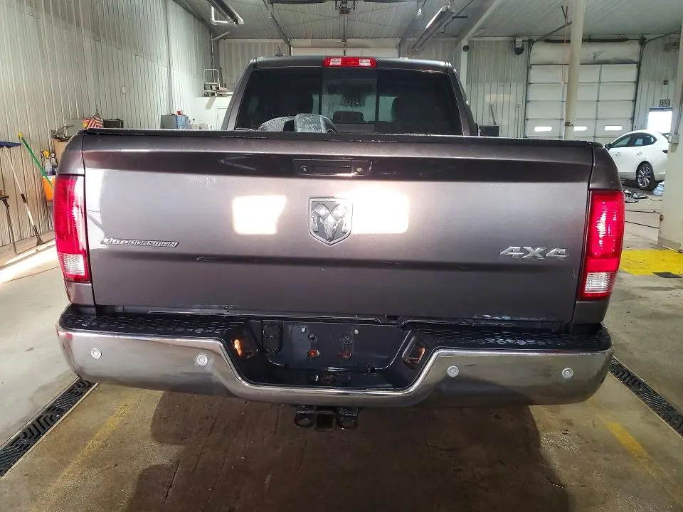 2014 RAM 1500 SLT  