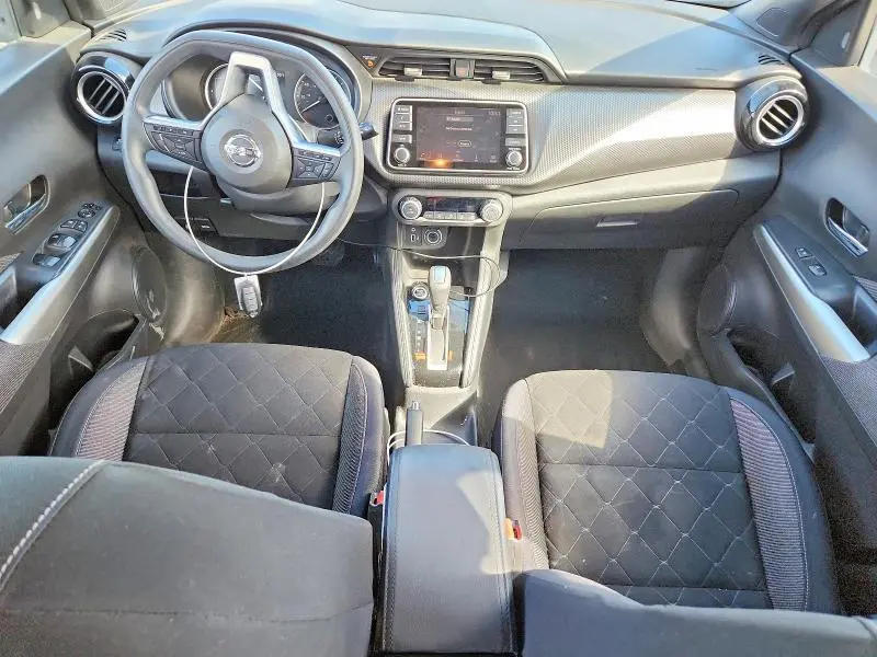 2018 NISSAN KICKS SV  