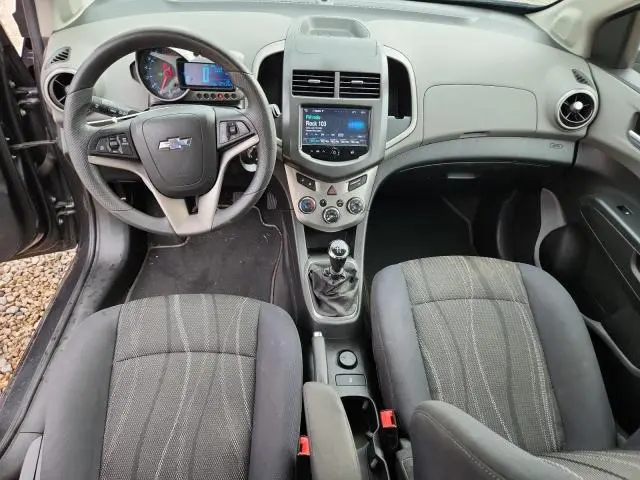 2016 CHEVROLET SONIC LT  