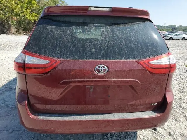 2015 TOYOTA SIENNA LE  