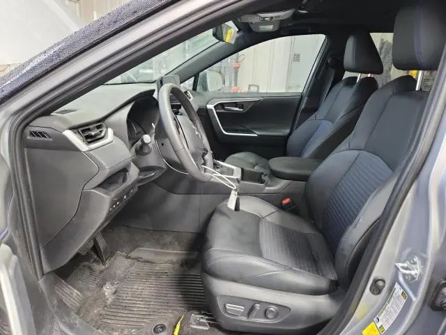 2025 TOYOTA RAV4 XSE