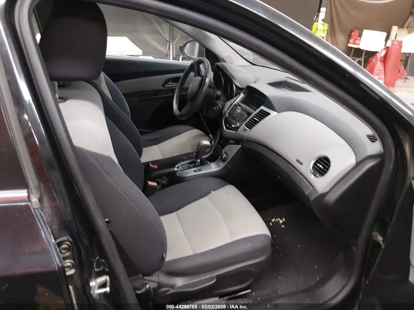 2012 CHEVROLET CRUZE LS