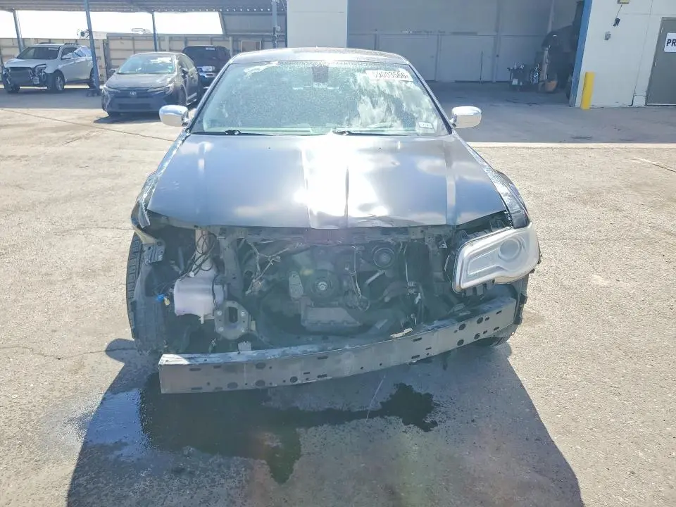 2015 CHRYSLER 300C   