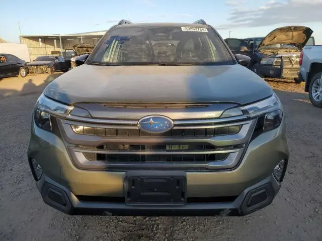 2025 SUBARU FORESTER LIMITED  