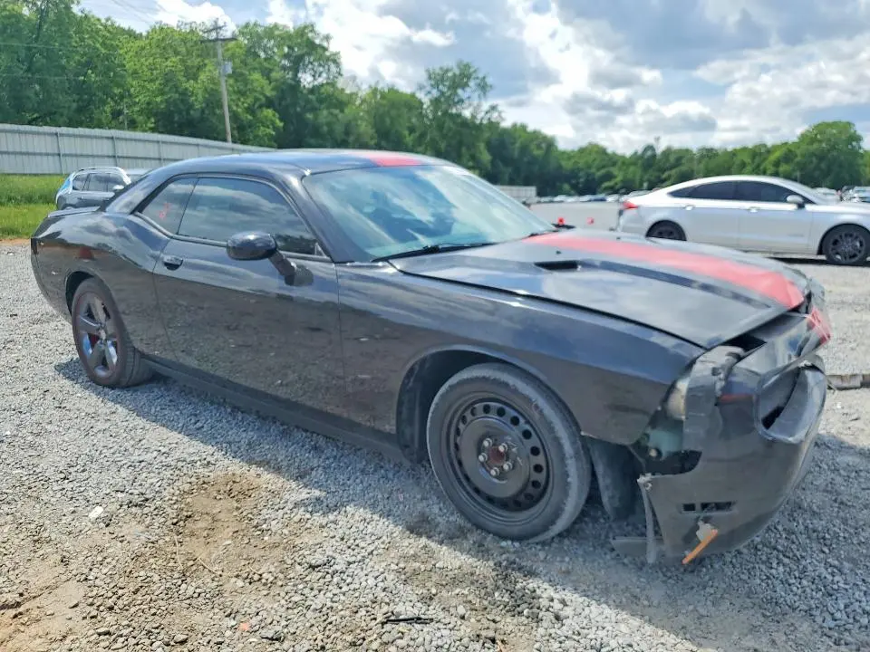 2013 DODGE CHALLENGER SXT  