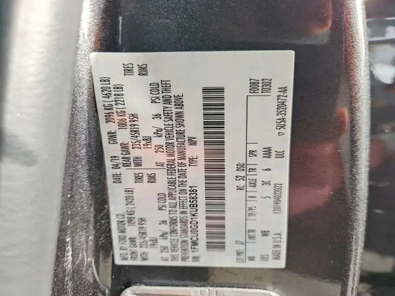 2019 FORD ESCAPE SE  