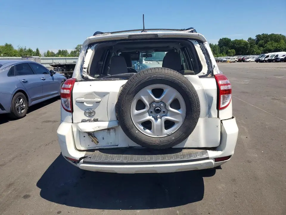 2012 TOYOTA RAV4 BASE  