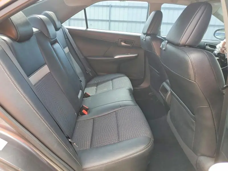 2014 TOYOTA CAMRY SE  