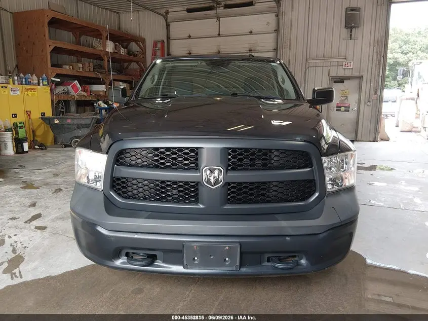 2017 RAM 1500 TRADESMAN  4X4 8' BOX