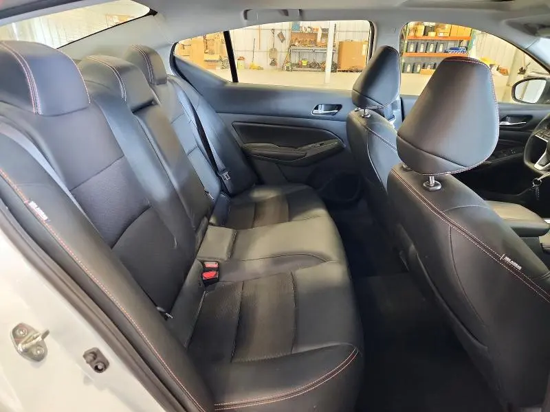 2022 NISSAN ALTIMA SR  