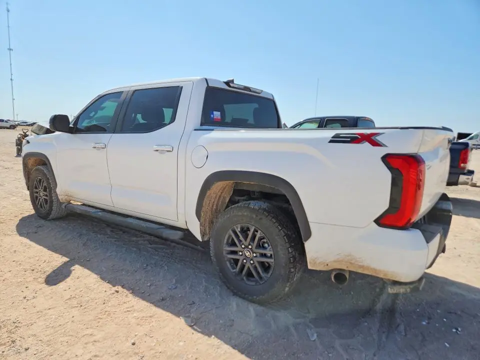 2025 TOYOTA TUNDRA SR5  