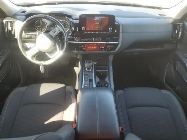 2023 NISSAN PATHFINDER SV  