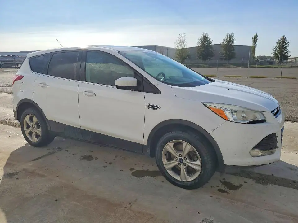 2014 FORD ESCAPE SE  