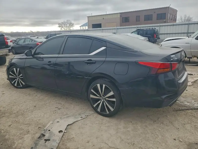 2019 NISSAN ALTIMA SR  