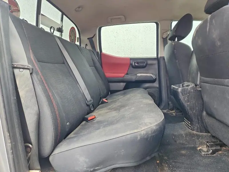 2017 TOYOTA TACOMA SR5  