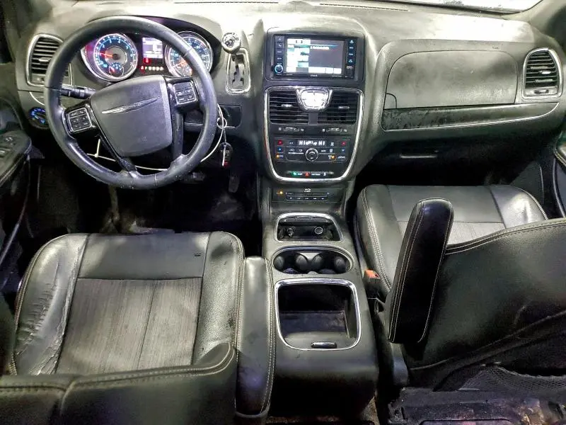 2015 CHRYSLER TOWN & COUNTRY S  