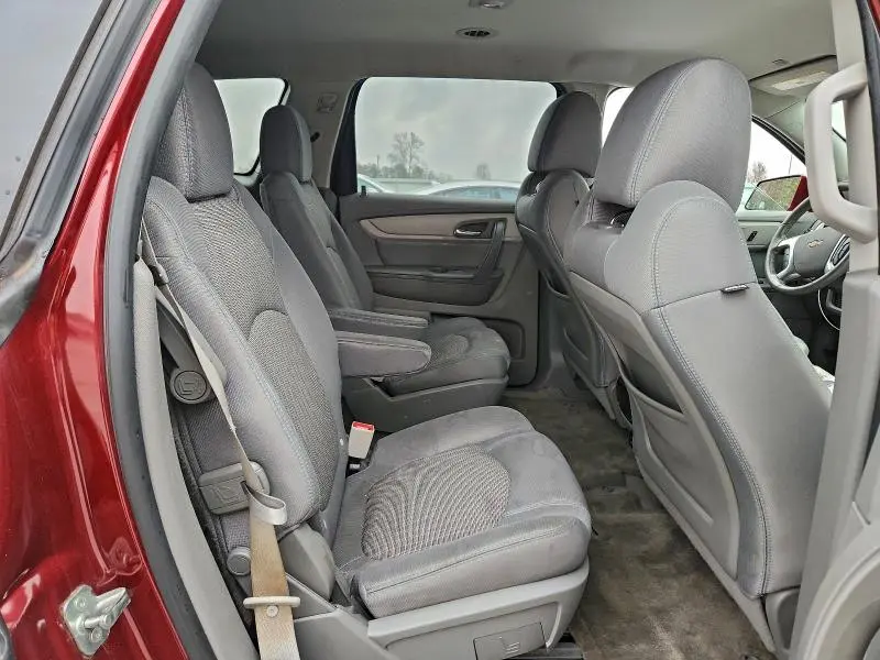 2017 CHEVROLET TRAVERSE LT  