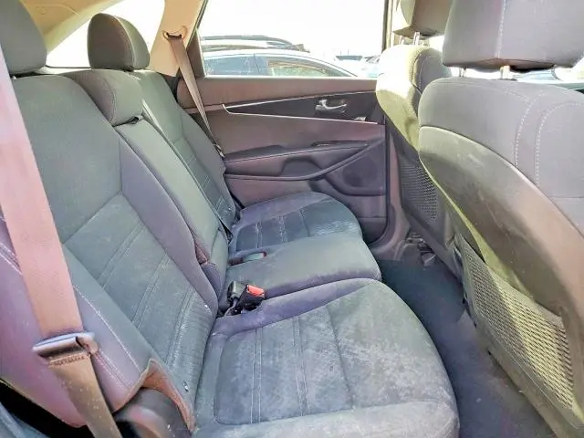 2018 KIA SORENTO LX  