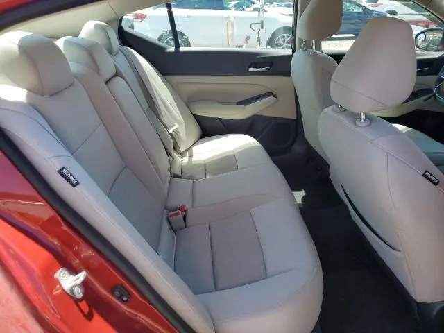 2022 NISSAN ALTIMA SV  