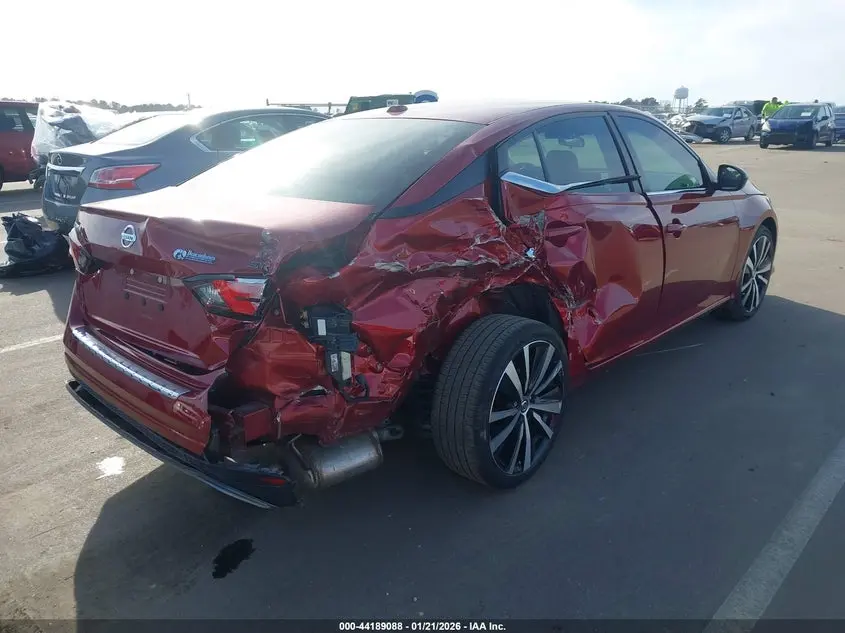 2020 NISSAN ALTIMA SR FWD