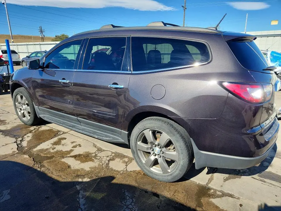 2017 CHEVROLET TRAVERSE LT  