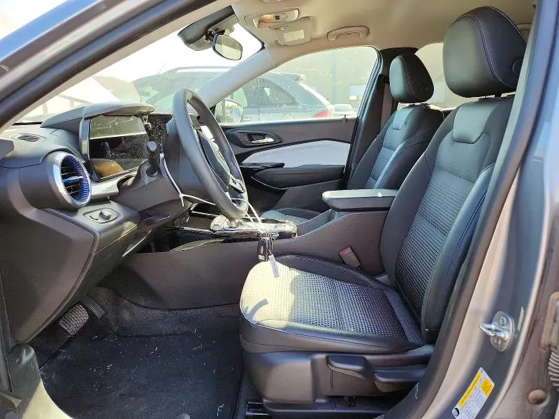 2025 CHEVROLET TRAX 1LT  
