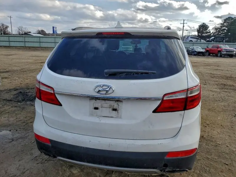 2016 HYUNDAI SANTA FE SE  