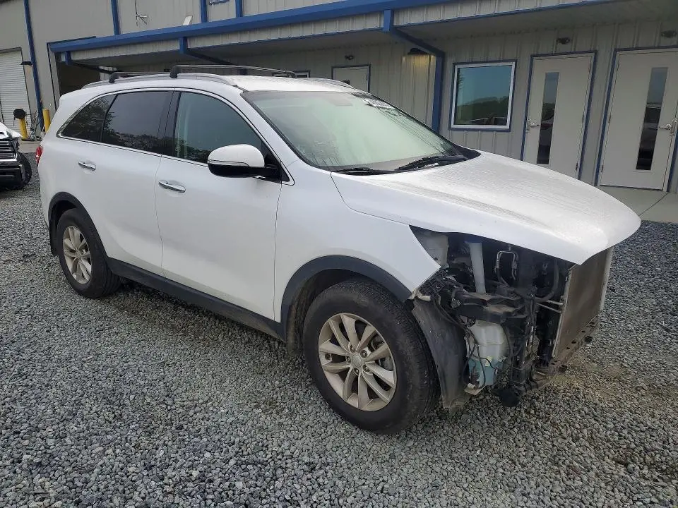 2018 KIA SORENTO LX  