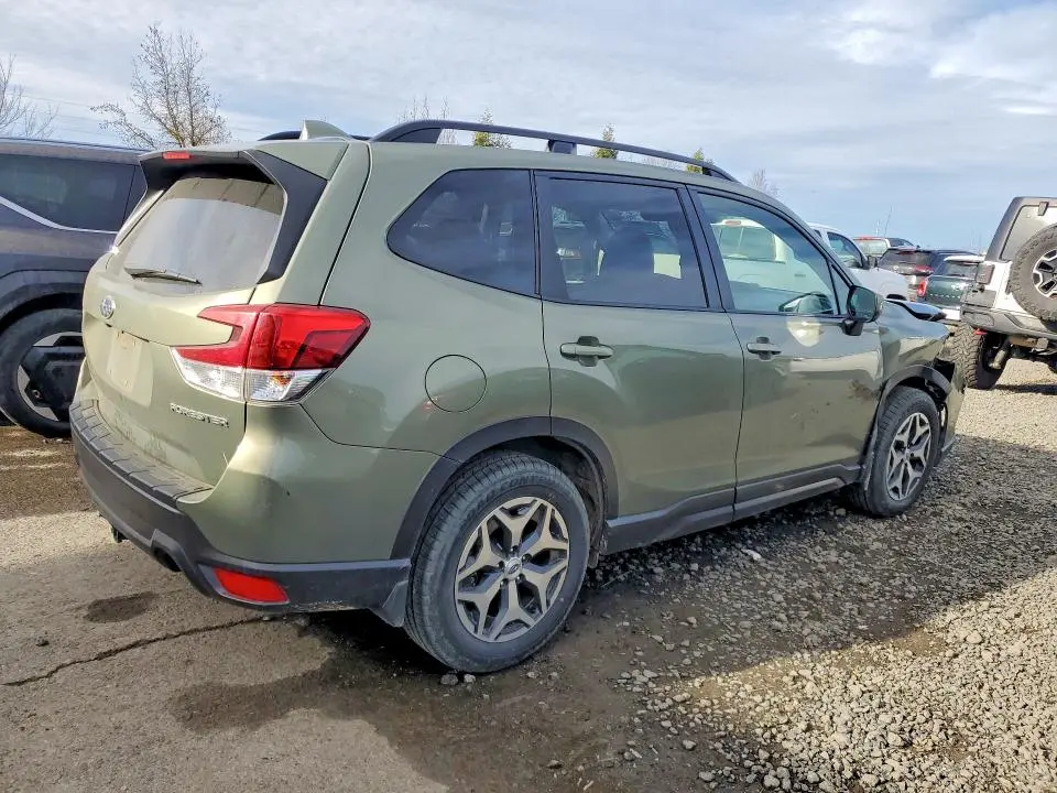 2019 SUBARU FORESTER PREMIUM  