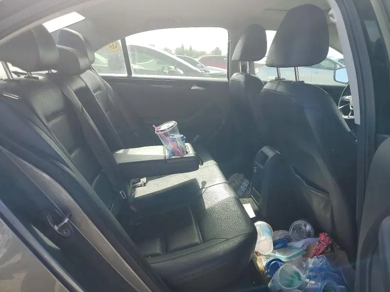 2016 VOLKSWAGEN JETTA SEL  